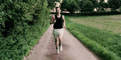 突然起立时眼前发黑的人要注意了！