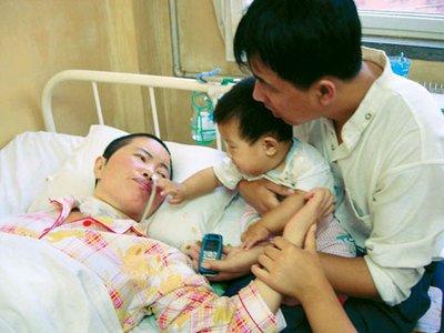 你的育儿经▲宝妈半夜生2胎，产房外6岁大女儿一人等候，孩子的话让护士落泪