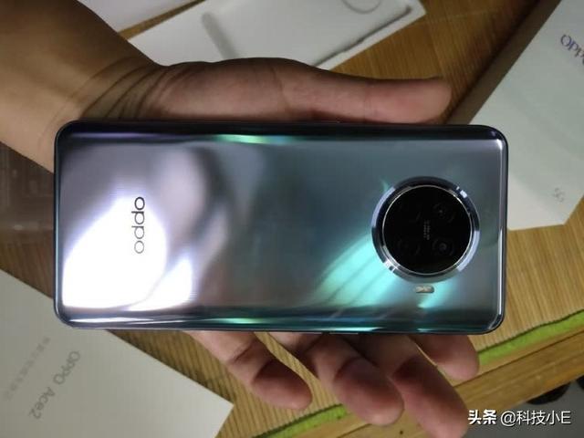 OPPO爆发，骁龙865+8GB+40W无线快充跌至2999