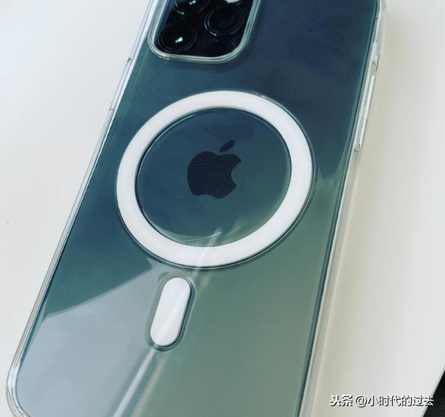 支持5G只是幌子？苹果12出现大BUG，库克这次玩“大了”