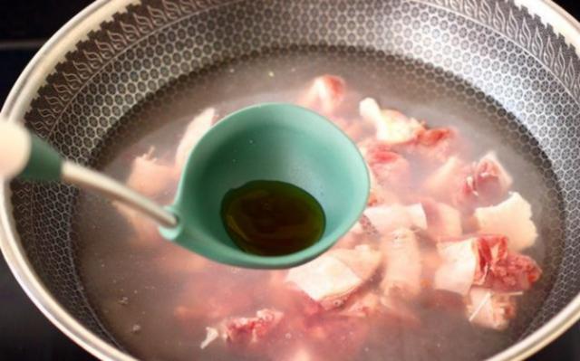 好吃没膻味的鸭子做法，技巧到位，肉质香嫩好吃