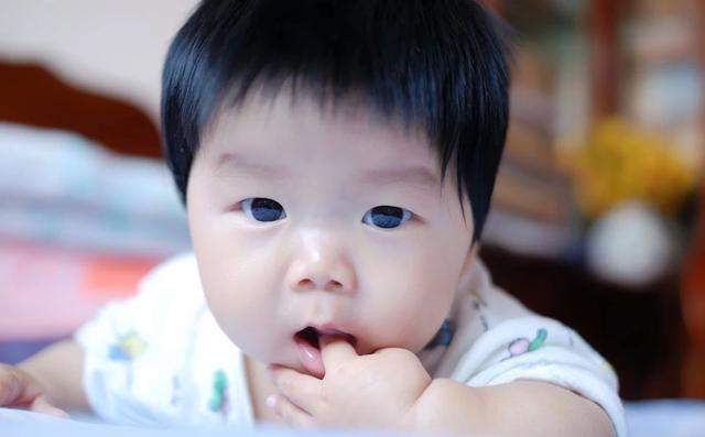 超级宝妈|新生儿是怕热还是怕冷？可以从3个方面入手，帮助宝妈照顾好宝宝