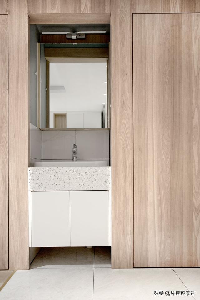 干净清爽，这样的家看着才舒服，像她家这样装，美观实用两不误