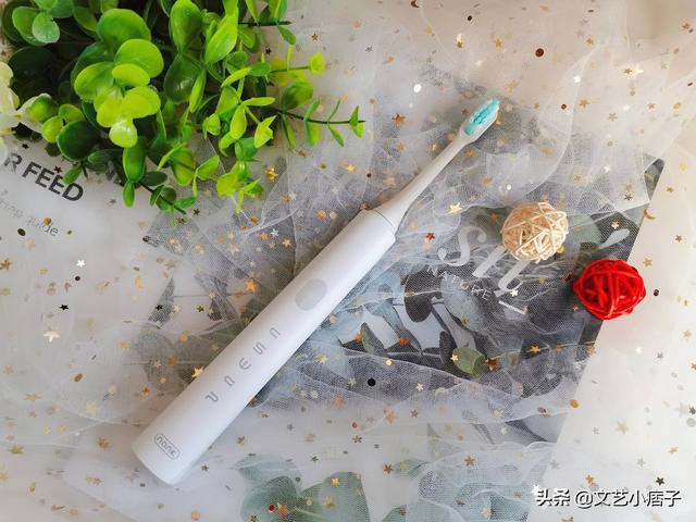 南卡Shiny电动牙刷，开启洁牙新时代