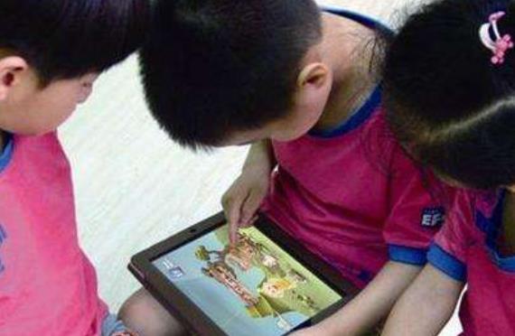 你的育儿经|孩子视力受损,多半是读不懂眼睛想“休息”的信号,家长要重视