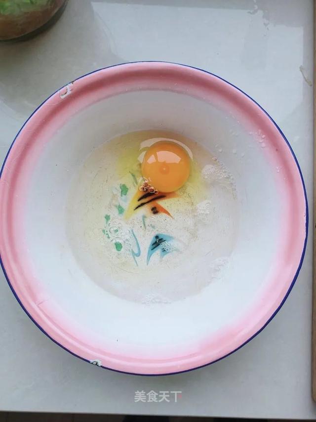 炸虾仁：外酥里嫩，营养美味，好吃到停不下来