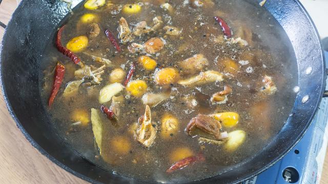 这才是鹅肉最好吃的做法，掌握这个技巧，肉质细腻醇厚，越吃越香