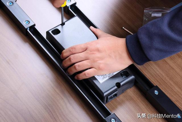 一张好桌子真的有那么重要么？网易严选电动升降桌给出了标准答案