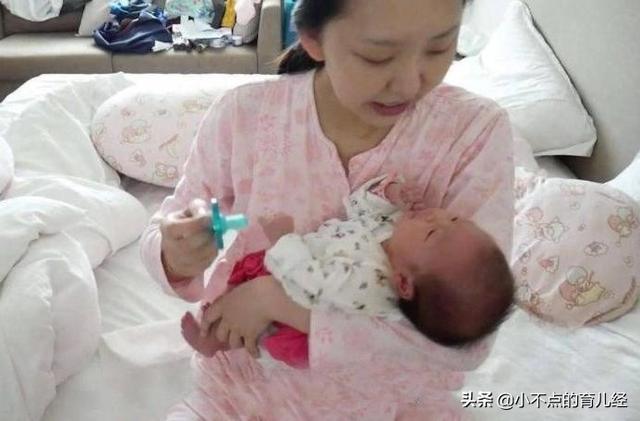 月儿弯|95后宝妈产后晒娃，身材苗条似少女，宝妈：这身材真的酸了