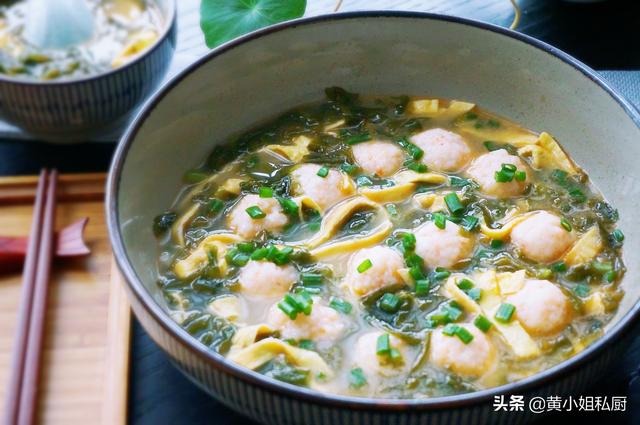 超级宝妈：进入春天，不吃肉也要吃这丸子汤，一周吃2次，宝宝长高个
