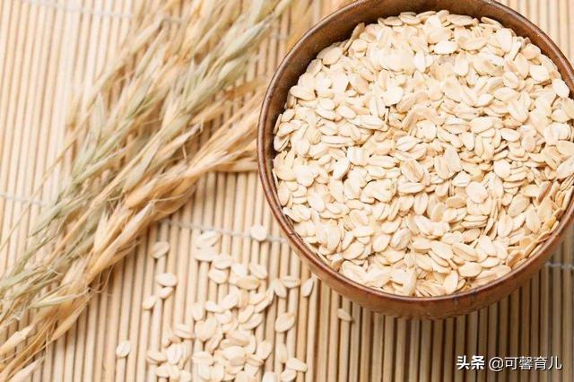 「你的育儿经」这几种零食“三管齐下”补钙铁锌，不要“一刀切”，让孩子少吃糖
