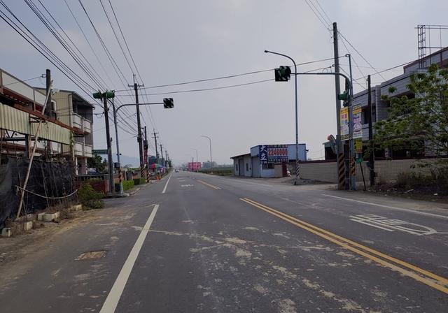 在高速公路120时速行驶，突然前方限速60怎么办？