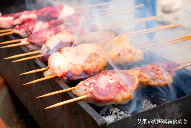 吃烧烤时，这“4种肉”放心大胆点，根本无法掺假，只有行家才懂