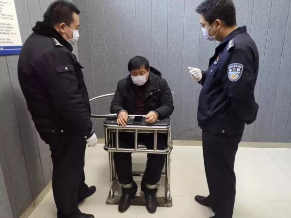 光明网▲紧急扩散｜昨天疯传的“滴滴司机被确诊”是假的