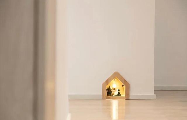 难怪“刷大白”又火了，学她家这样搭配，透着骨子里的高级感！