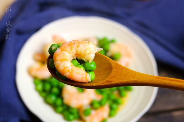 大虾36元一斤，每次买8只炒一炒，鲜嫩爽口，比吃大鱼大肉还香