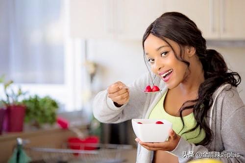 你的育儿经：哺乳期就能放开了吃？大错特错，聪明宝妈都注意“3吃2不吃”