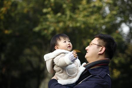 超级宝妈■孩子犯错时吼叫无用？想让娃“知错就改”，正面解决问题三步走