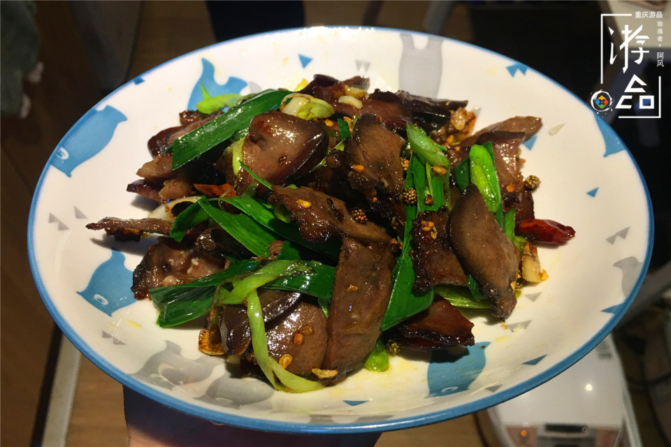 肉类|受不了猪舌腥味，烟熏过后风味绝佳，和蒜苗同炒超级下饭