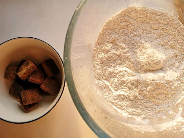 女性“特殊时期”多吃这甜品，味道香甜软糯，还很养人