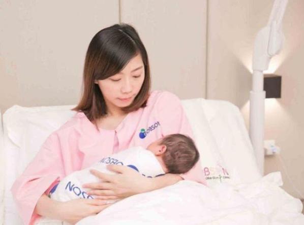 #你的育儿经#终于熬到宝宝出生，哺乳期宝妈能不能偶尔喝点酒呢