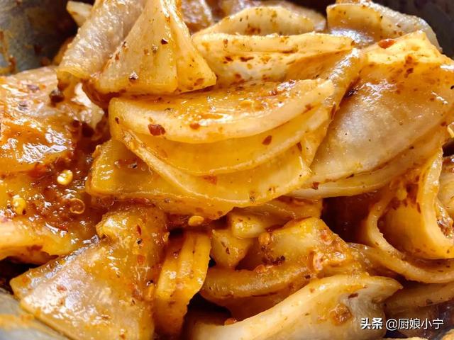 冬天，遇到这菜别手软，5毛一斤，多买点腌起来，脆爽下饭吃一冬