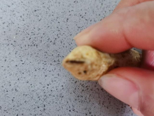 香辣花生的做法：美味无比，做法还简单