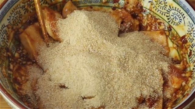 家常粉蒸肉，这样做真好吃，入口软糯，香味扑鼻，一点也不油腻