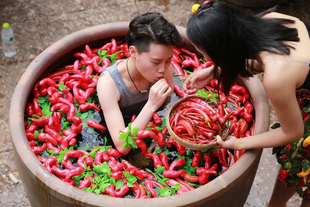 肠胃不好的人，这4种食物最好是少吃，病情不容易恶化