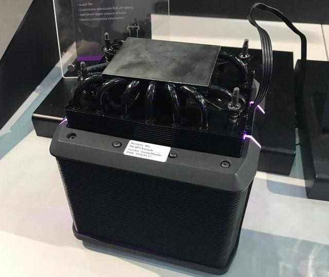「勇哥科技」AMD 线程撕裂者3990X全球首测：R20跑3万分，满载功耗800W
