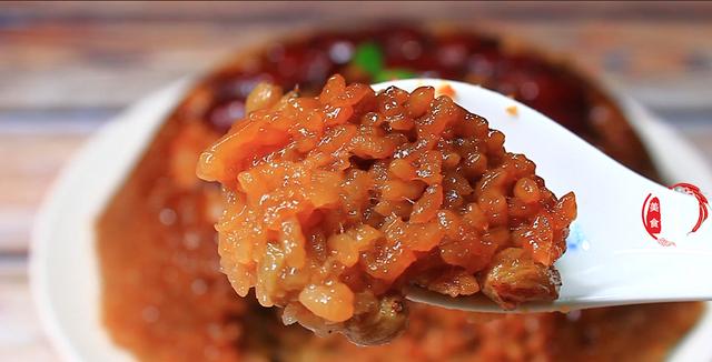 年夜饭，送大家一道“红糖糯米”，香甜软糯，比八宝饭还要好吃