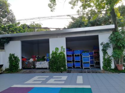 你的育儿经|当建构区搬到了户外，孩子能搭出一整个世界