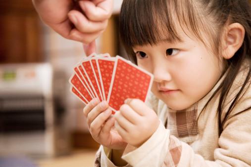 #超级宝妈#孩子玩游戏时超专注，为何一到学习就坐不住？原来注意力分三种
