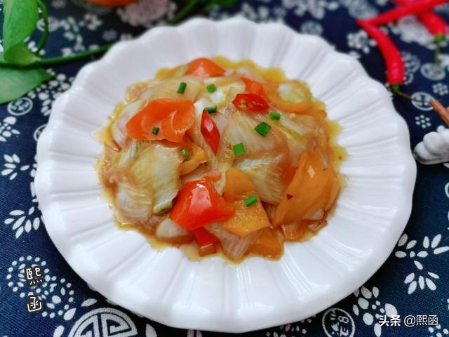 醋溜白菜好吃，放醋不是关键，多加1勺它，鲜香脆嫩又爽口