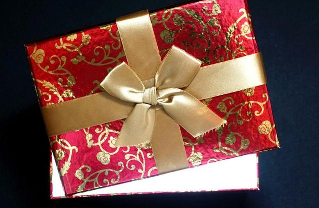 春节倒计时2个月，送孩子什么新年礼物好？要注意划分年龄段