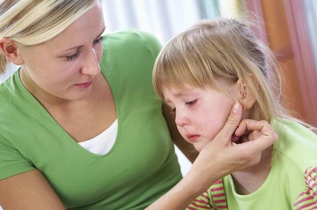 缺乏安全感的孩子，大多都喜欢这种颜色，父母要留心