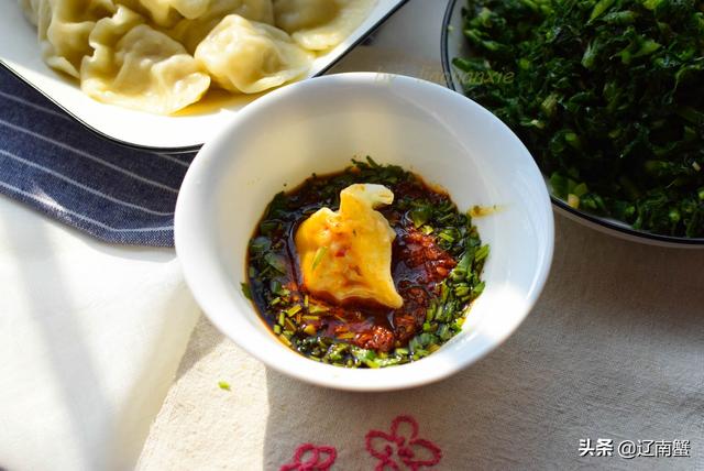 50岁阿姨一个人的冬至午饭，除了饺子，这两道爽口菜也超好吃