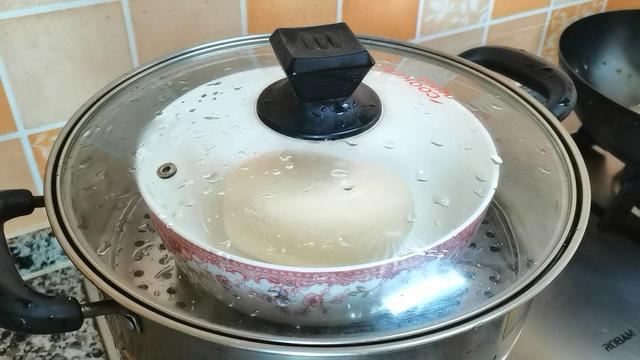 黑芝麻和面粉这样做，好吃营养还丰富，老少皆宜，制作还简单