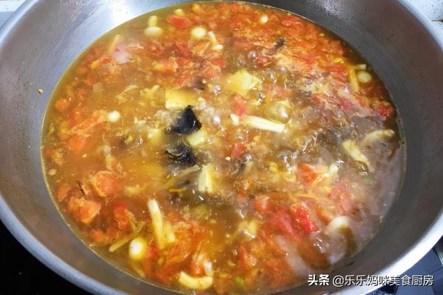 明日大雪，用6种食材做一锅特色面食，好吃又营养，冷天吃真舒服