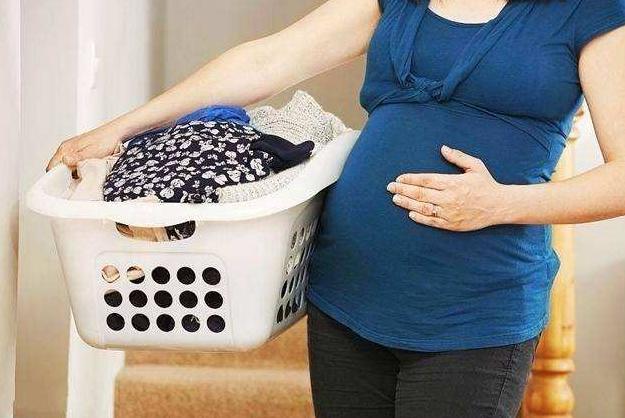 「你的育儿经」孕28周以后，这些事孕妈们要少做，会让胎儿感觉到不舒服