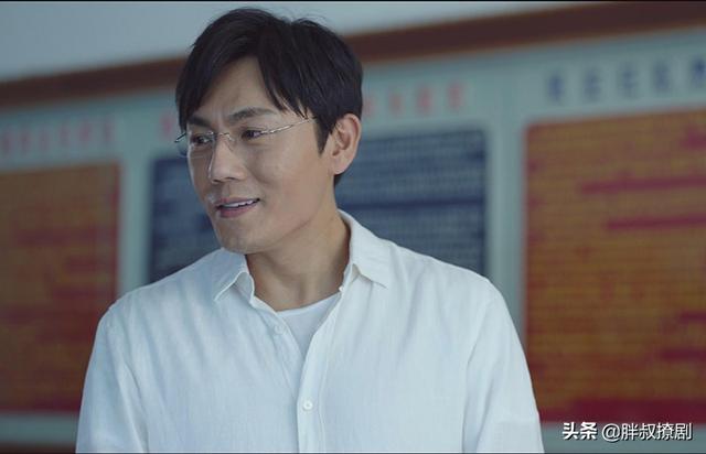 跳跳糖|《隐秘的角落》组团秀演技？秦昊炸裂的演技只是外行人的热闹