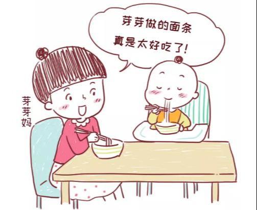 「超级宝妈」宝宝多大可以吃大人饭菜？过早吃的后果可能比晚一点吃更可怕