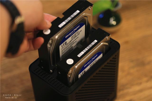 仅百元！上手简单，3秒搭建私有存储，堪称数据存储神器