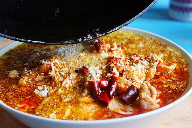 天冷就爱吃这一锅，麻辣鲜香，吃完浑身发暖，比穿大棉袄都管用