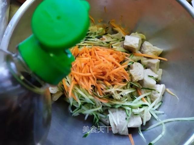 自制烤面筋，干净卫生，味道一点也不比外面卖的差！超级美味