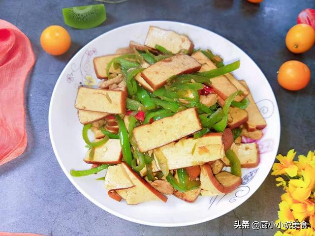 最爱的1道下饭菜，闻着都香，荤素搭配，营养开胃，天天吃都不腻