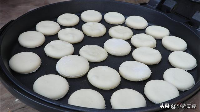 超级宝妈■春天多给孩子吃梨，做成小饼太香了，无水无油营养高，越嚼越好吃