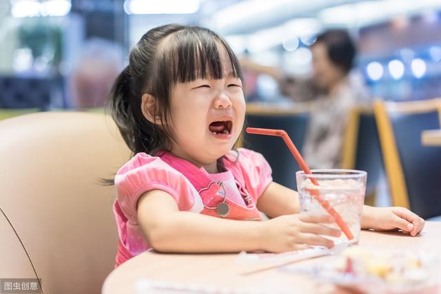 超级宝妈▲二胎家庭里的“承让”是多少大宝的痛?妈妈:孩子我们错了