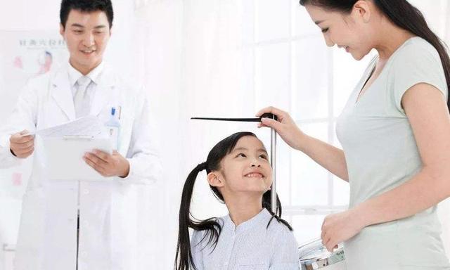 青春期阶段，有四种行为影响身高发育，“大长腿”可能要和你拜拜