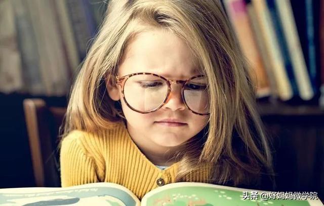 #超级宝妈#孩子还小，就随便可以逗着玩儿？